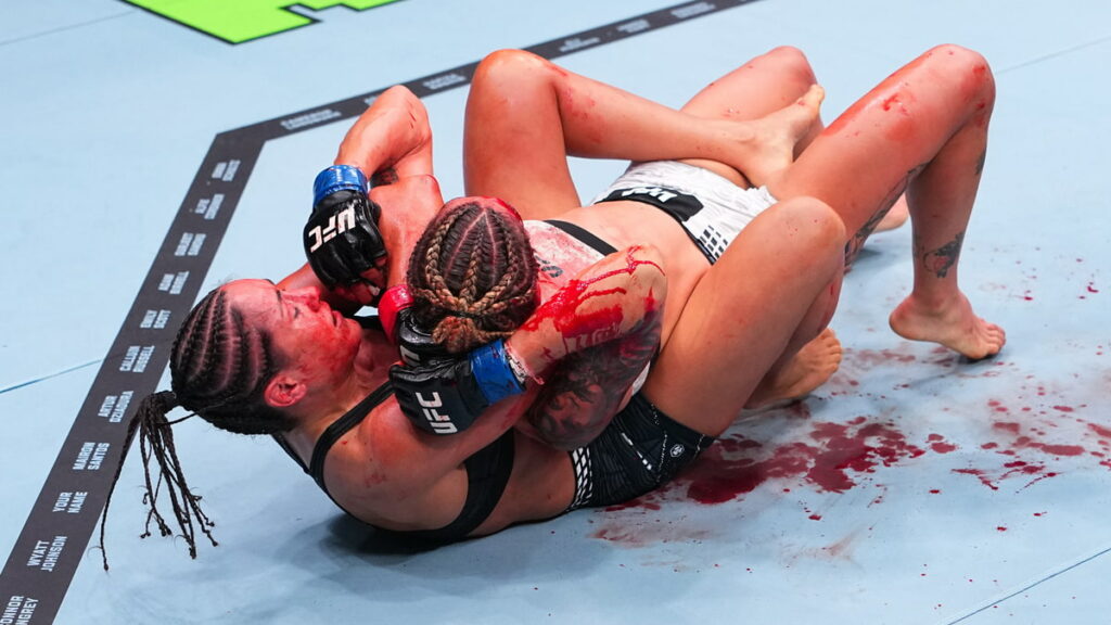 delphine-benouaich-victoire-soumission-ufc-paris