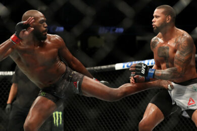 jon-jones-obliques-kicks-ancien-adversaire-thiago-santos-ufc