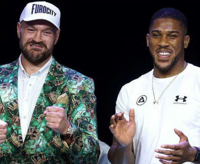 tyson-fury-anthony-joshua-face-off-reaction-boxe
