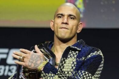une-l&eacute;gende-de-l-ufc-s-en-prend-&agrave;-alex-pereira