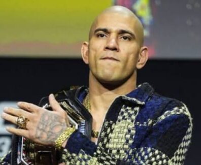 une-l&eacute;gende-de-l-ufc-s-en-prend-&agrave;-alex-pereira