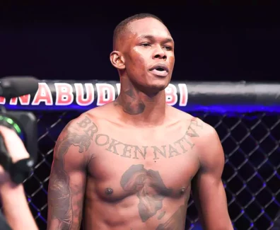 adesanya-revient-sur-combat-ennuyeux