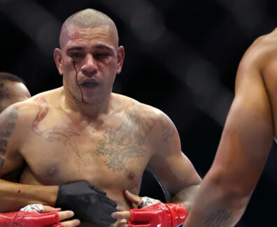 alex-pereira-israel-adesanya-remise-en-question-ufc