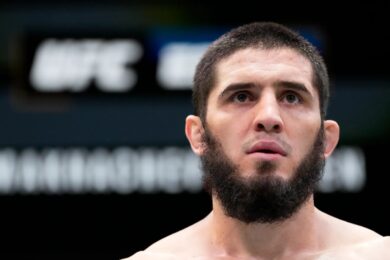 bo-nickal-s-attaque-au-niveau-de-lutte-d-islam-makhachev