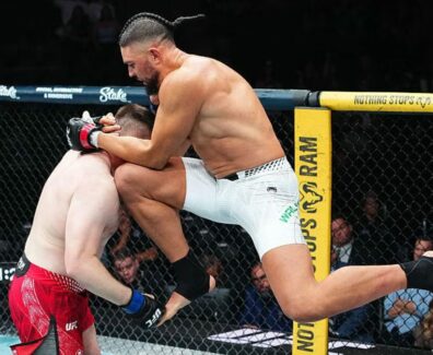johnny-walker-r&eacute;agit-&agrave;-sa-victoire-apr&egrave;s-son-k.-o.-brutal-&agrave;-l-ufc-332