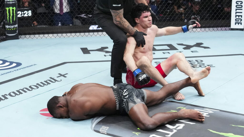 mike-malott-ko-genou-joaquin-buckley-ufc-edmonton